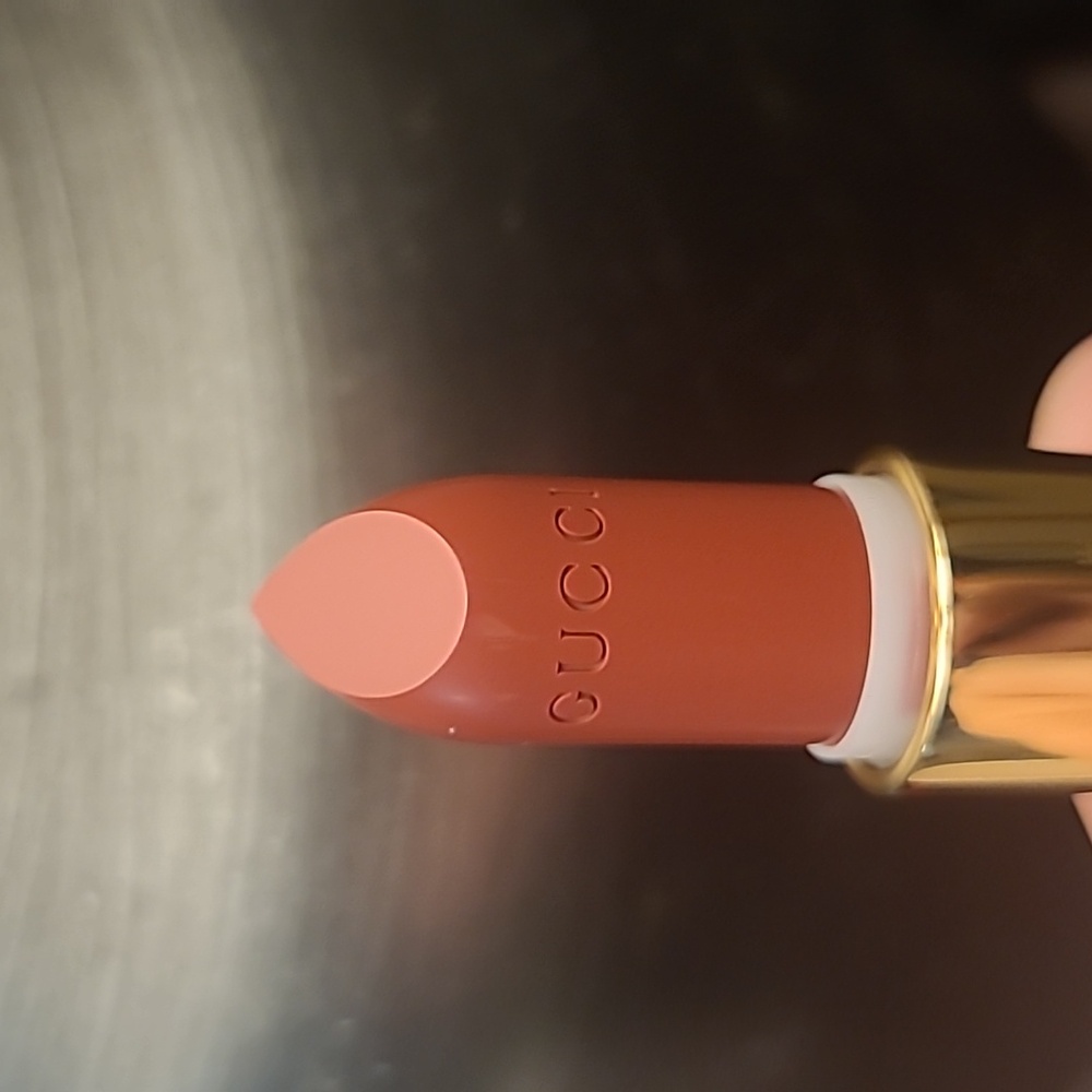 Gucci lipstick tester Moira sienna 202 satin